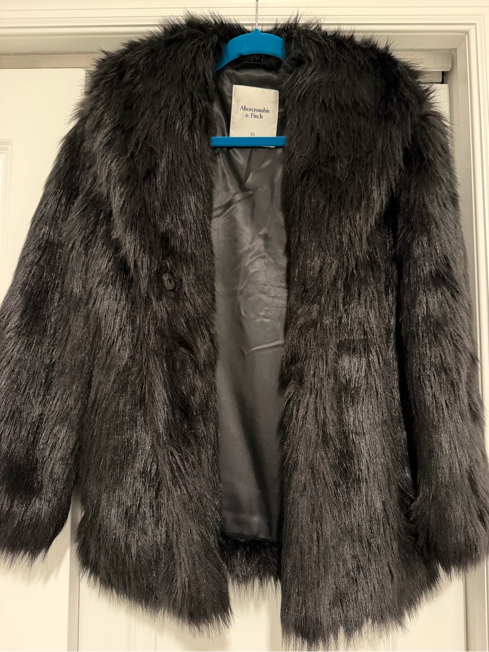 Abercrombie & Fitch Women's Black Faux Fur coat